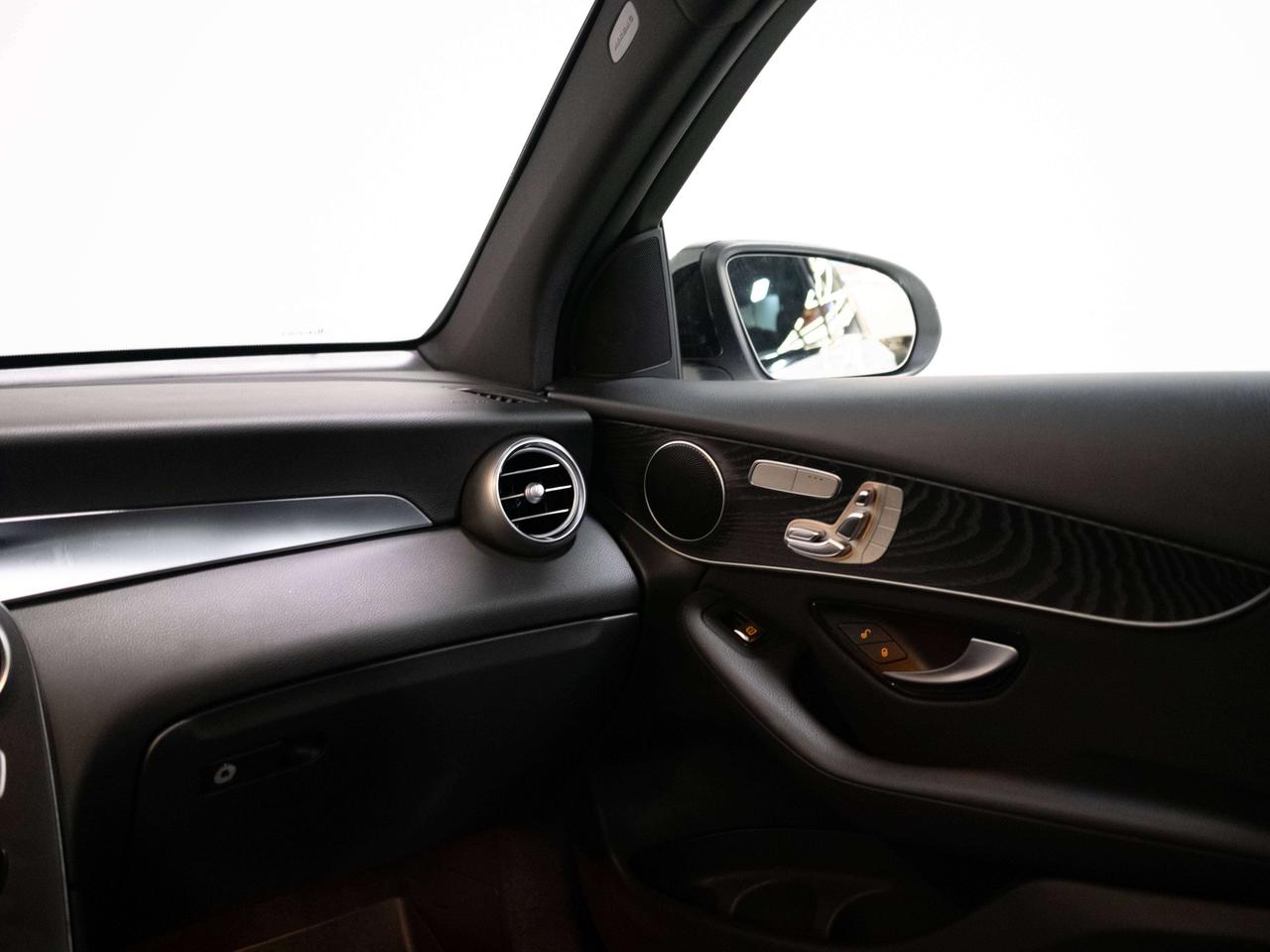 2020 Mercedes-Benz GLC 300 | AMG | PREMIUM ONE | NIGHT PKG Photo