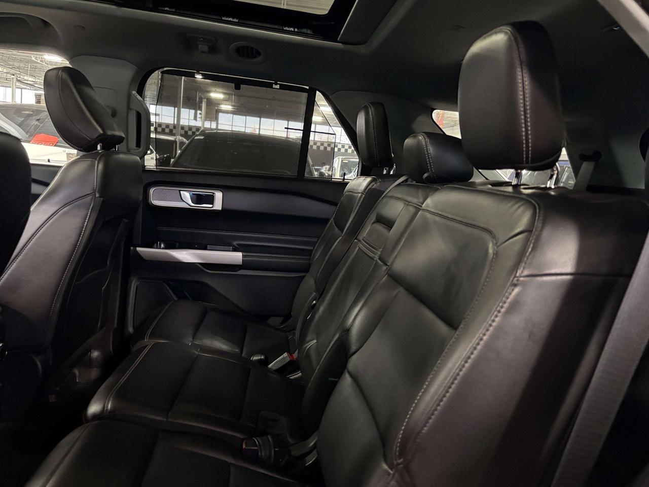 2022 Ford Explorer Limited|HYBRID|4WD|7PASS|NAV|LEATHER|360CAM|PANO|+ Photo