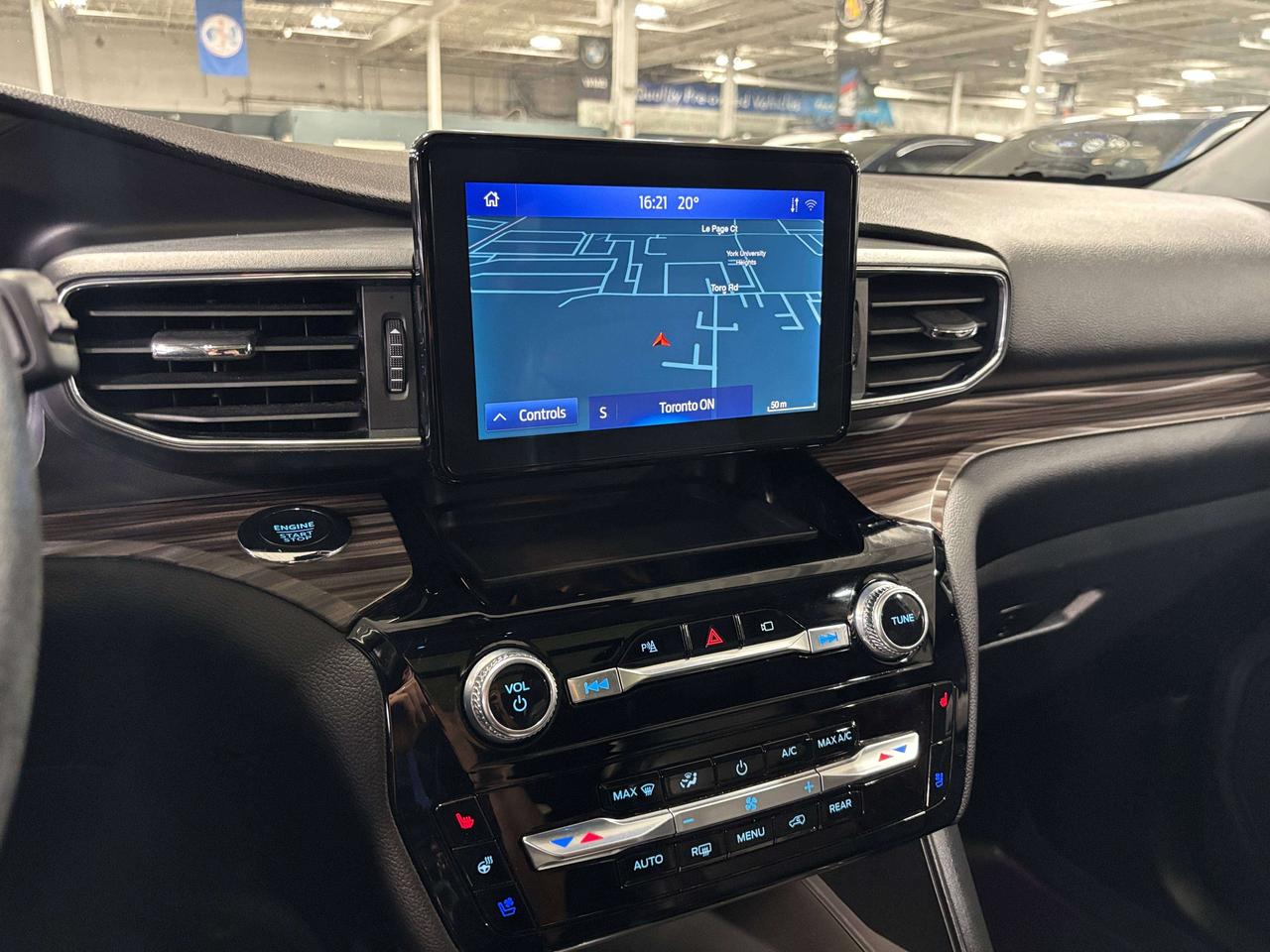 2022 Ford Explorer Limited|HYBRID|4WD|7PASS|NAV|LEATHER|360CAM|PANO|+ Photo