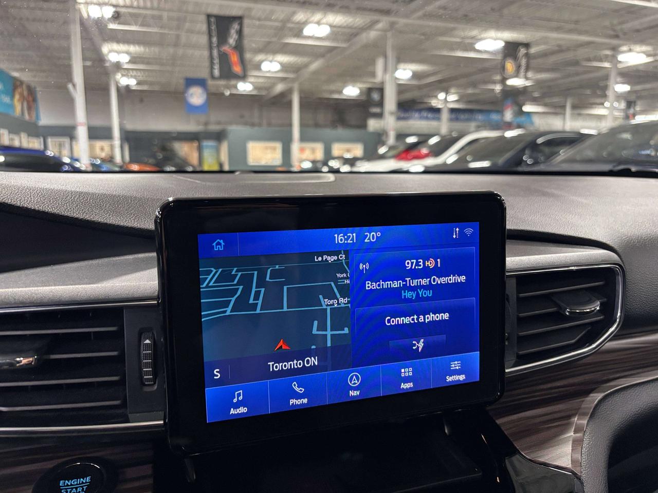 2022 Ford Explorer Limited|HYBRID|4WD|7PASS|NAV|LEATHER|360CAM|PANO|+ Photo