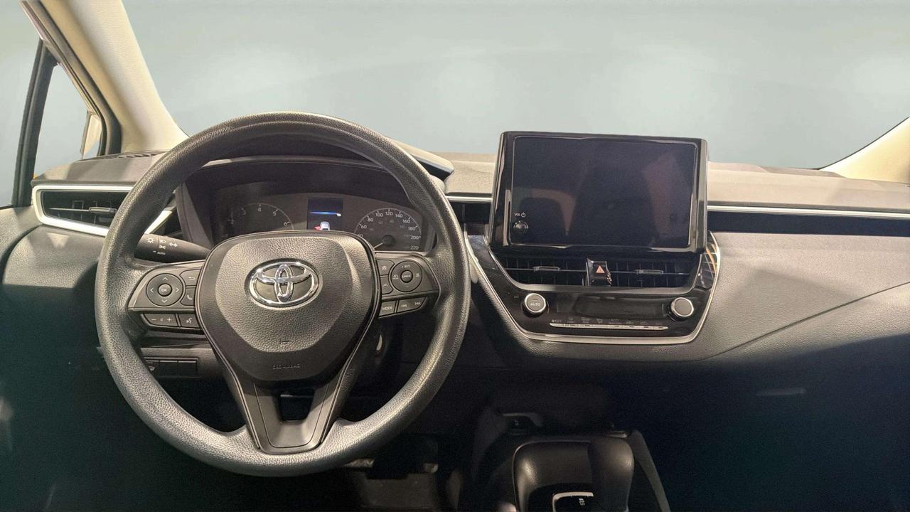 2025 Toyota Corolla LE| CLEAN CARFAX| HTD SEATS| BLIND SPOT| CARPLAY Photo