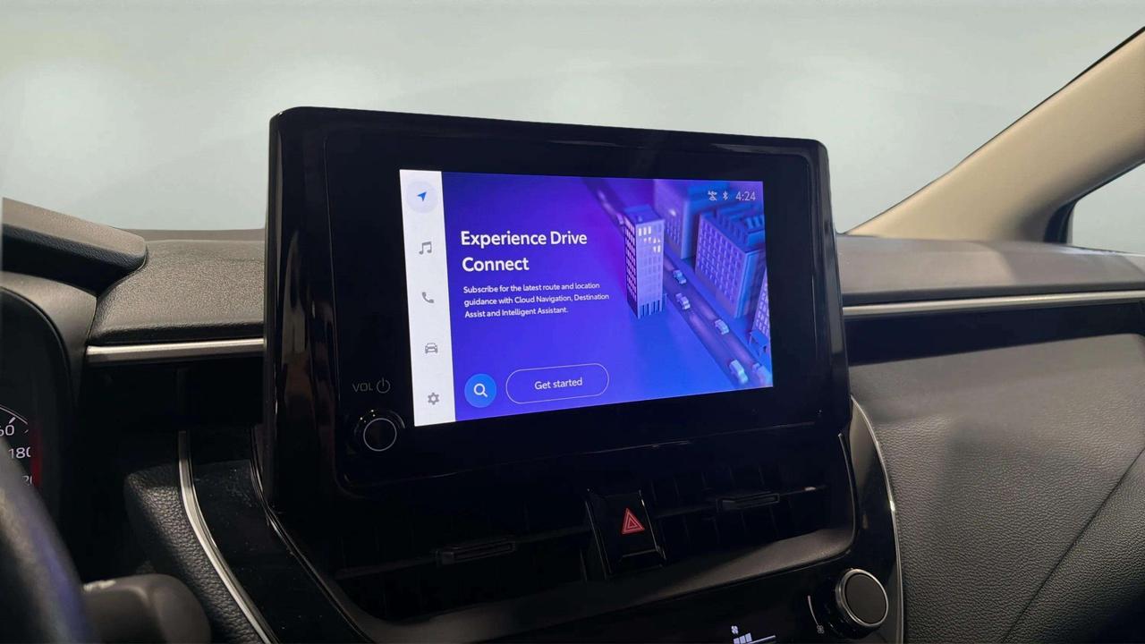 2025 Toyota Corolla LE| CLEAN CARFAX| HTD SEATS| BLIND SPOT| CARPLAY Photo