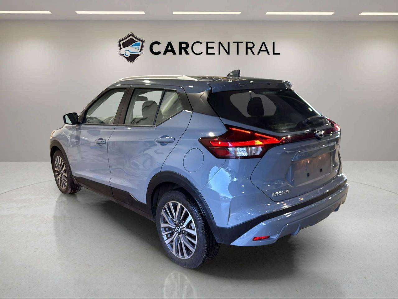 2024 Nissan Kicks SV | CLEAN CARFAX | CARPLAY | HTD SEATS | Photo