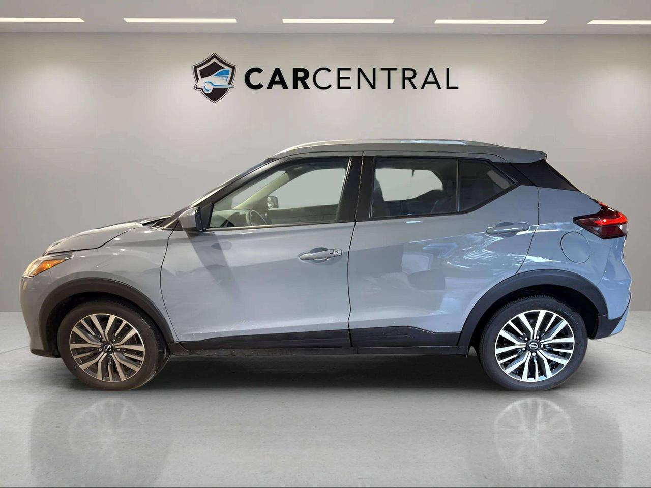 2024 Nissan Kicks SV | CLEAN CARFAX | CARPLAY | HTD SEATS | Photo