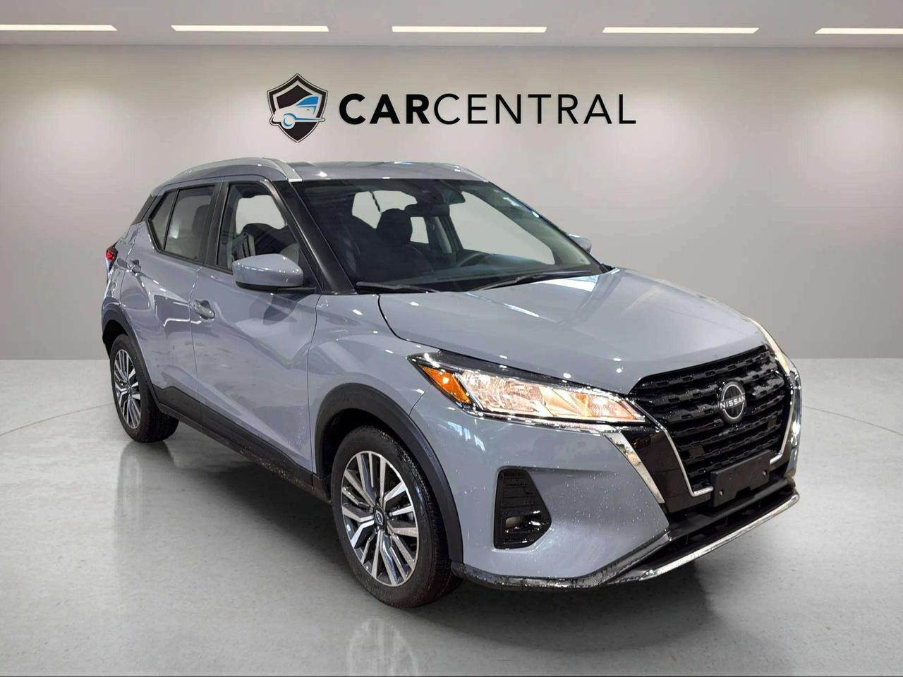 2024 Nissan Kicks SV | CLEAN CARFAX | CARPLAY | HTD SEATS | Photo