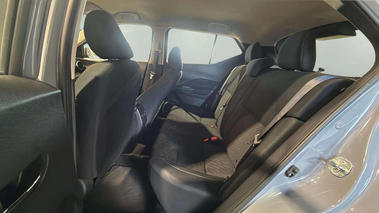 2024 Nissan Kicks SV | CLEAN CARFAX | CARPLAY | HTD SEATS | Photo