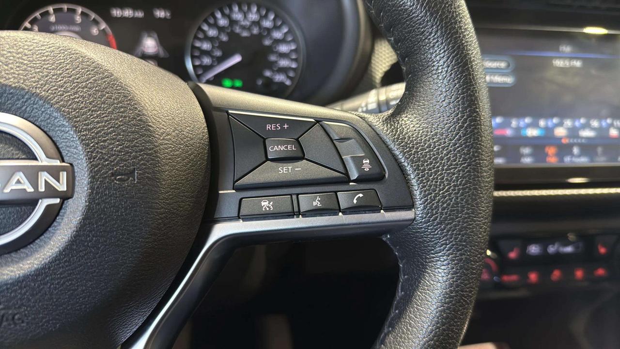 2024 Nissan Kicks SV | CLEAN CARFAX | CARPLAY | HTD SEATS | Photo