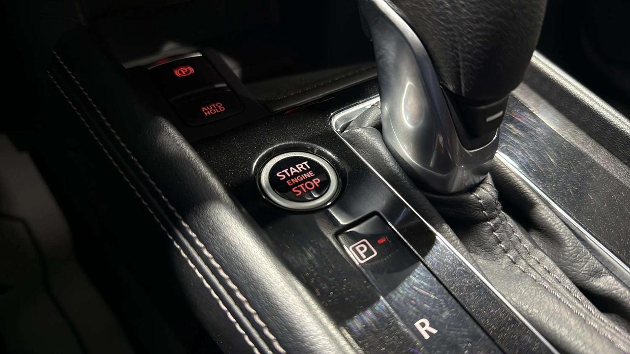 2024 Nissan Kicks SV | CLEAN CARFAX | CARPLAY | HTD SEATS | Photo