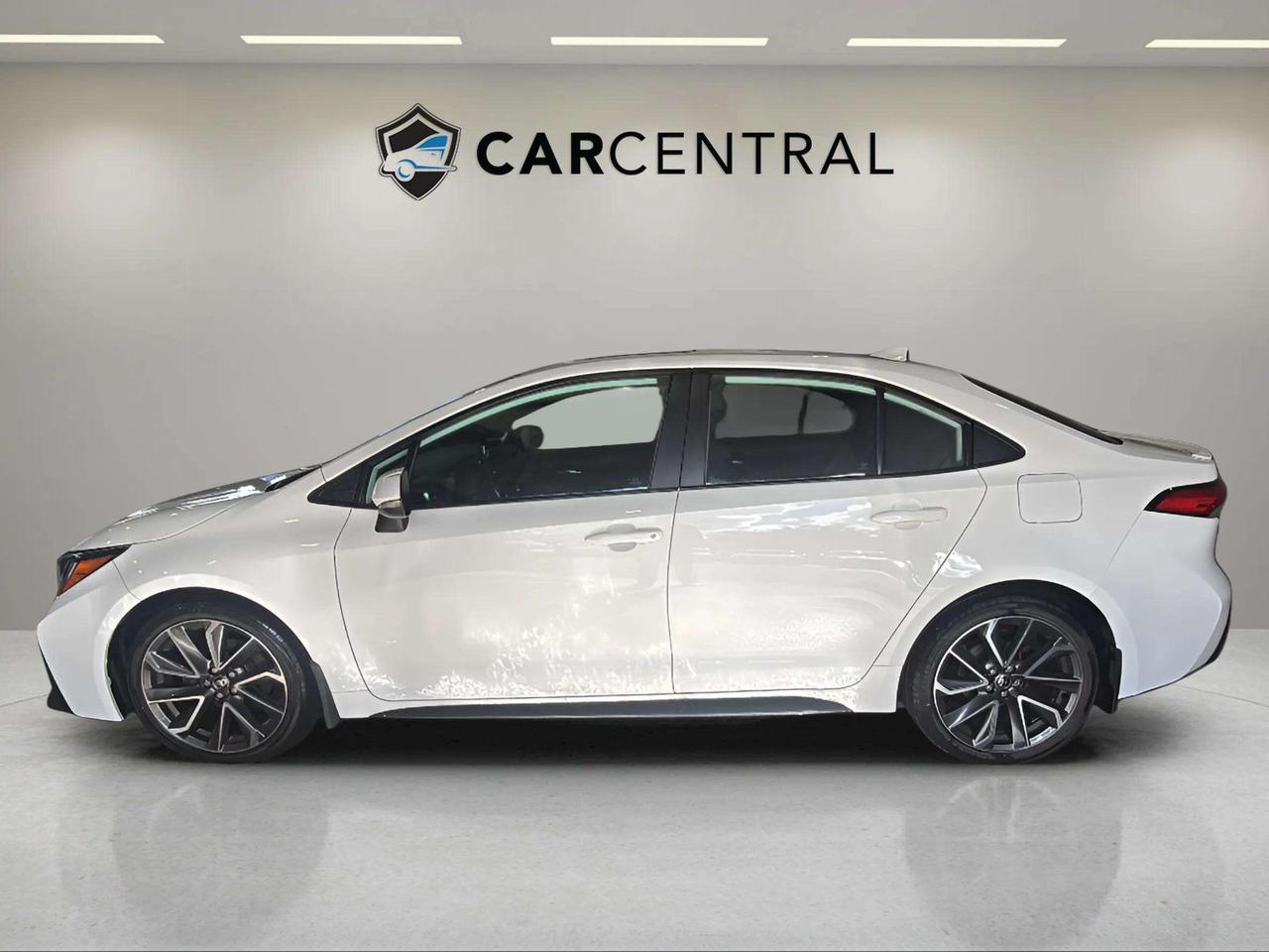 2021 Toyota Corolla SE | SUNROOF | HTD SEATS | PUSH START| CARPLAY Photo