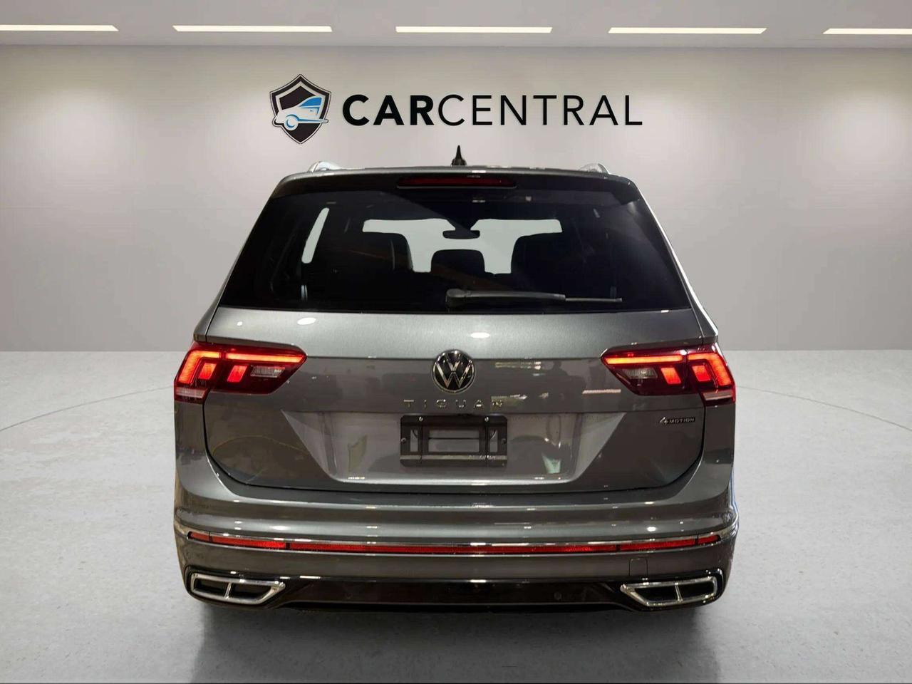 2022 Volkswagen Tiguan HIGHLINE | R LINE | CLEAN CARFAX | PANO | STARTER Photo3