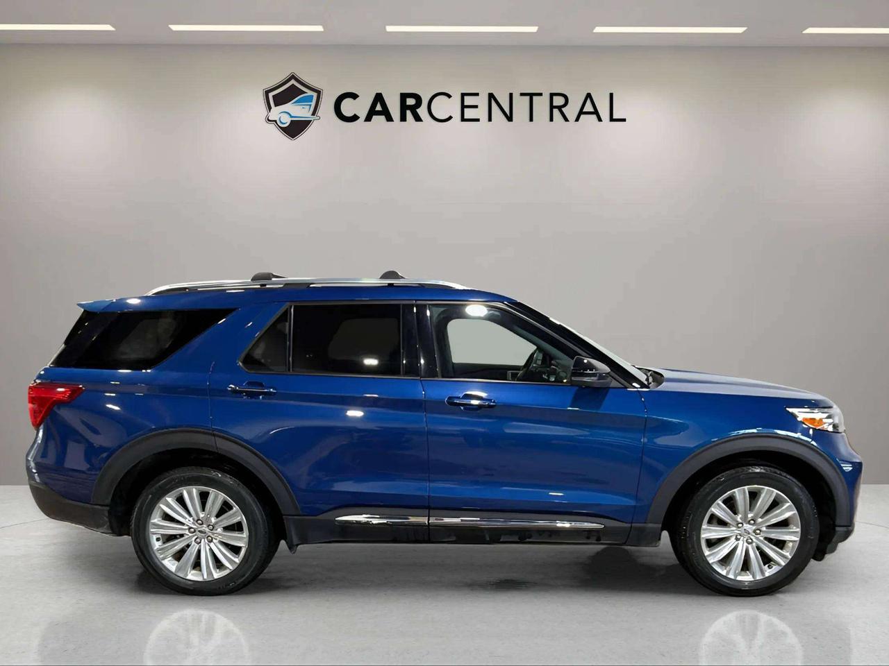 2020 Ford Explorer LIMITED | CLEAN CARFAX | PANO | STARTER | Photo
