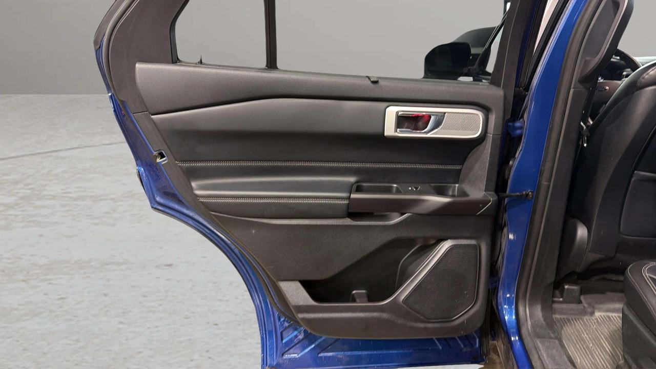 2020 Ford Explorer LIMITED | CLEAN CARFAX | PANO | STARTER | Photo