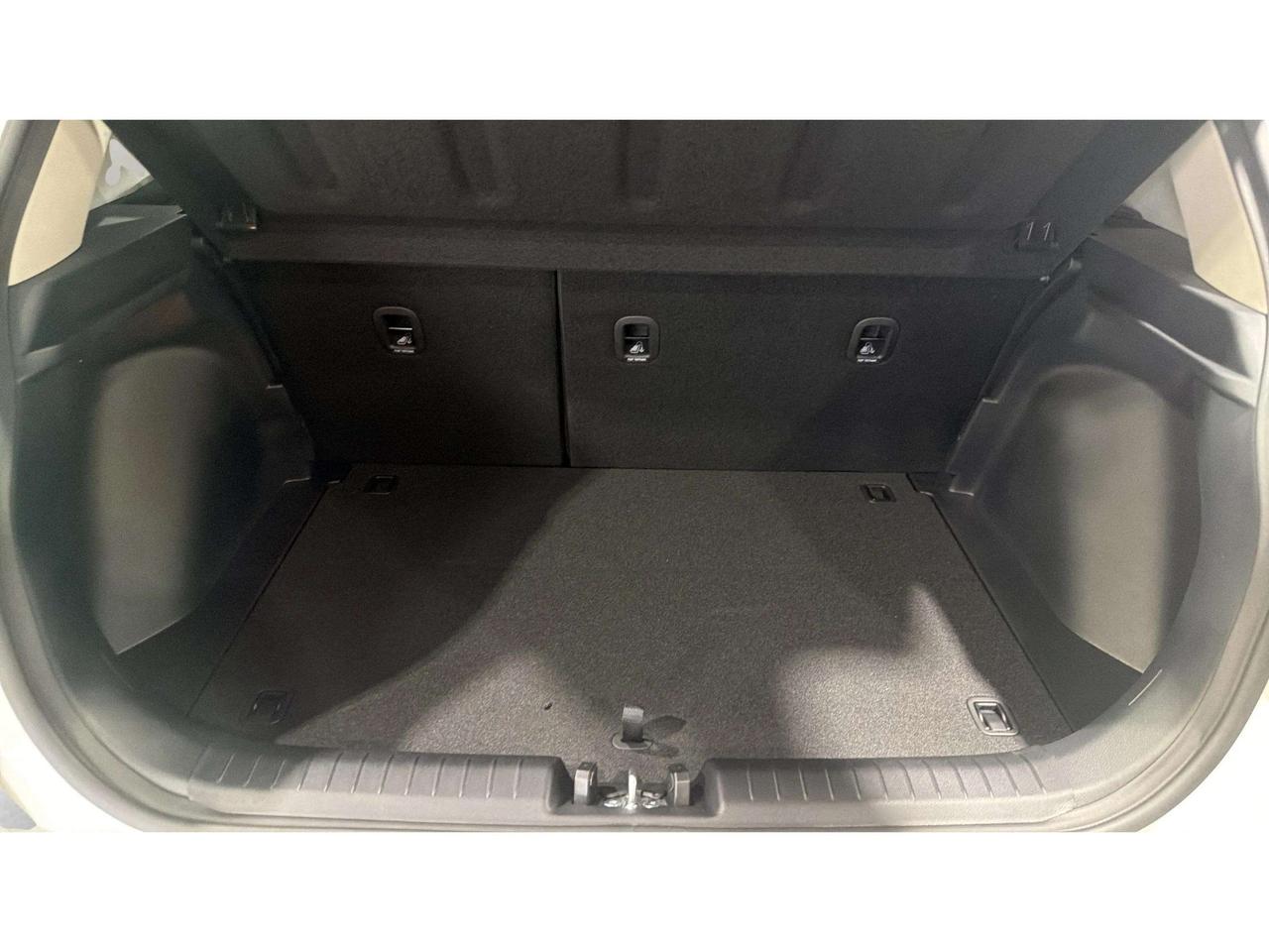 2026 Hyundai Venue ESSENTIAL| CLEAN CARFAX| LANE ASSIST| AWD| CARPLAY Photo