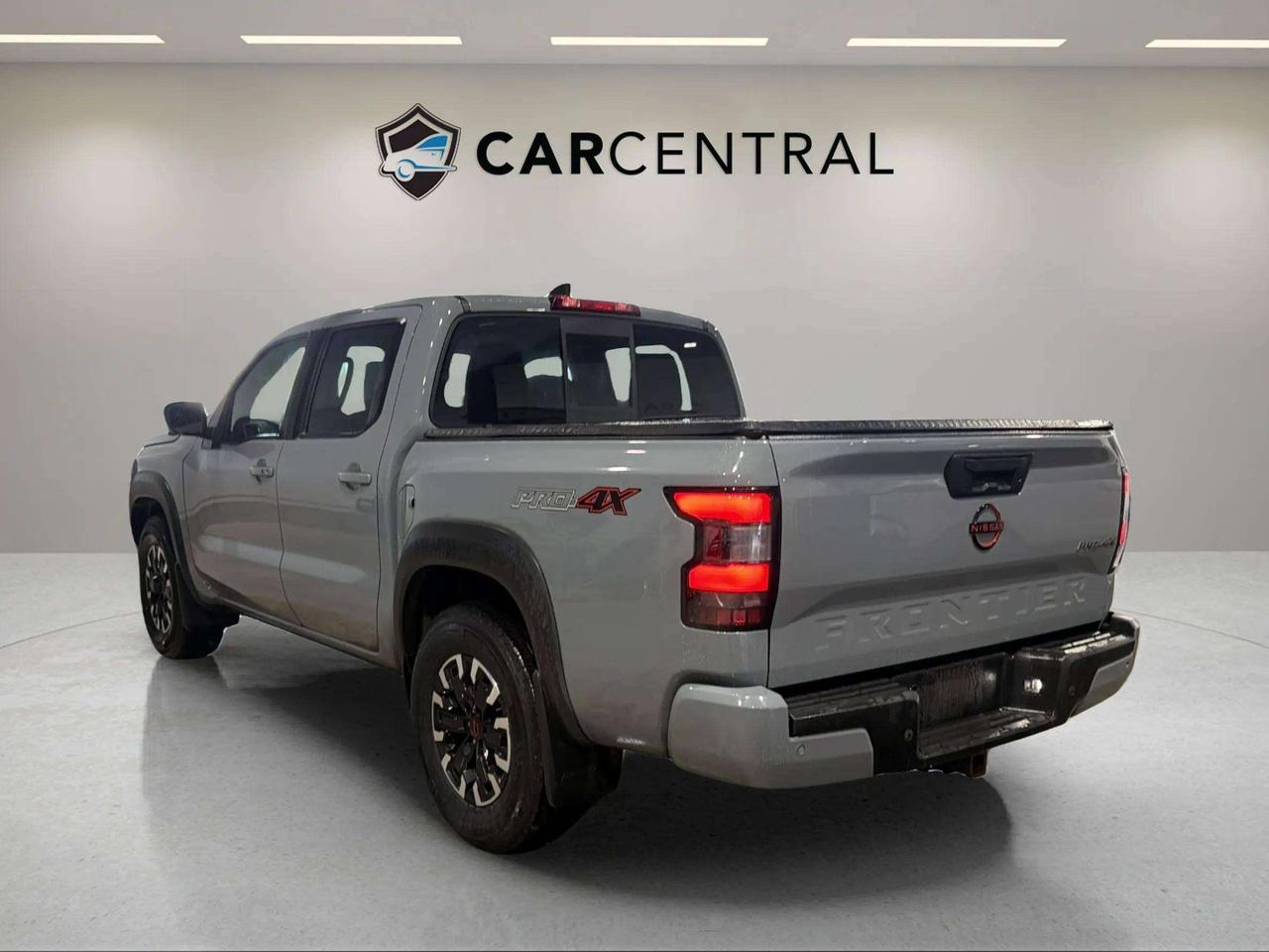 2022 Nissan Frontier PRO- 4X | 1OWNER | LEATHER | SUNROOF| NAVI Photo