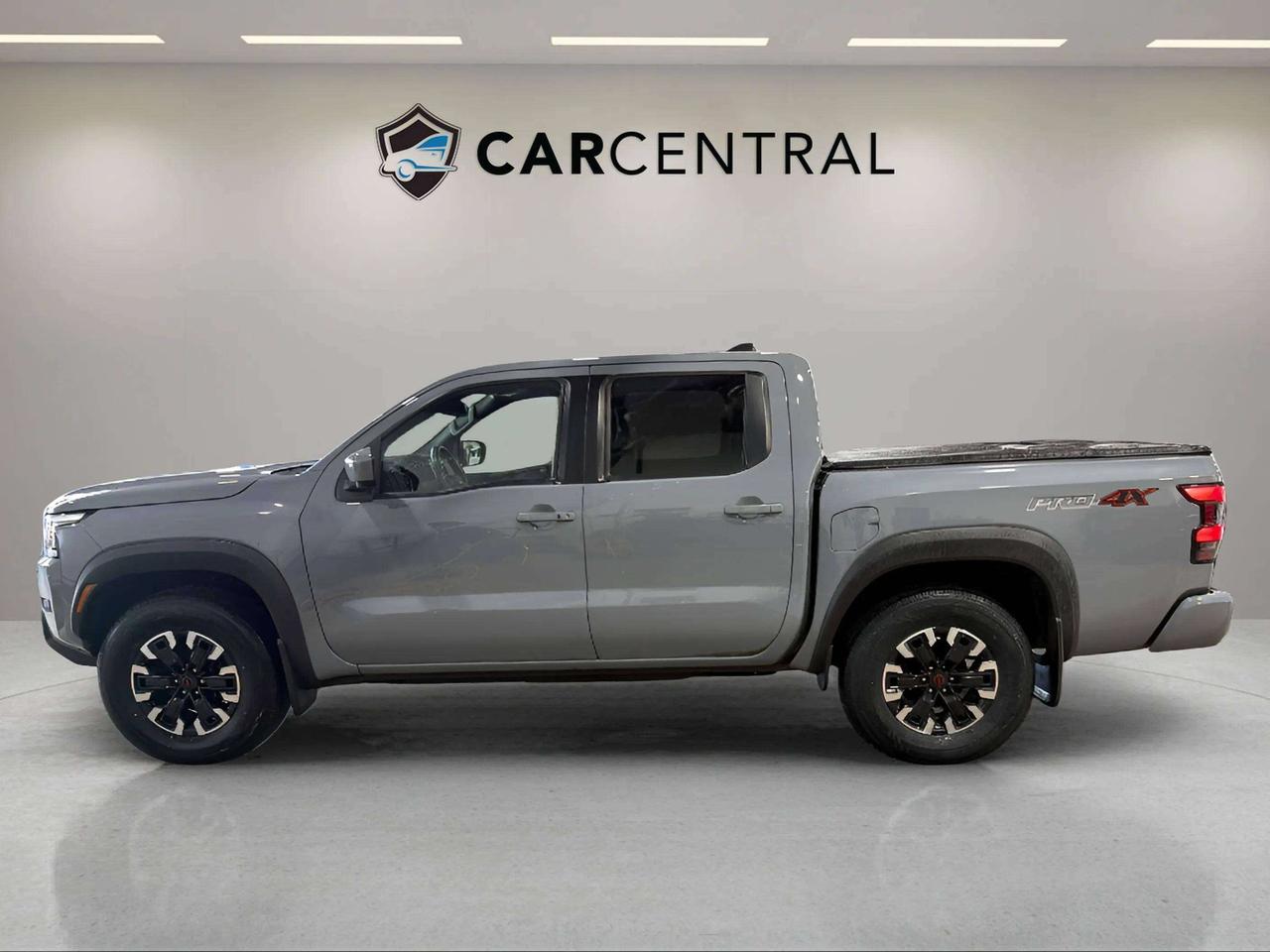 2022 Nissan Frontier PRO- 4X | 1OWNER | LEATHER | SUNROOF| NAVI Photo