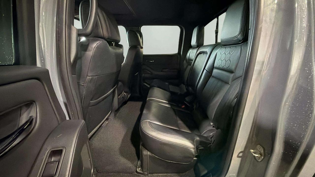 2022 Nissan Frontier PRO- 4X | 1OWNER | LEATHER | SUNROOF| NAVI Photo