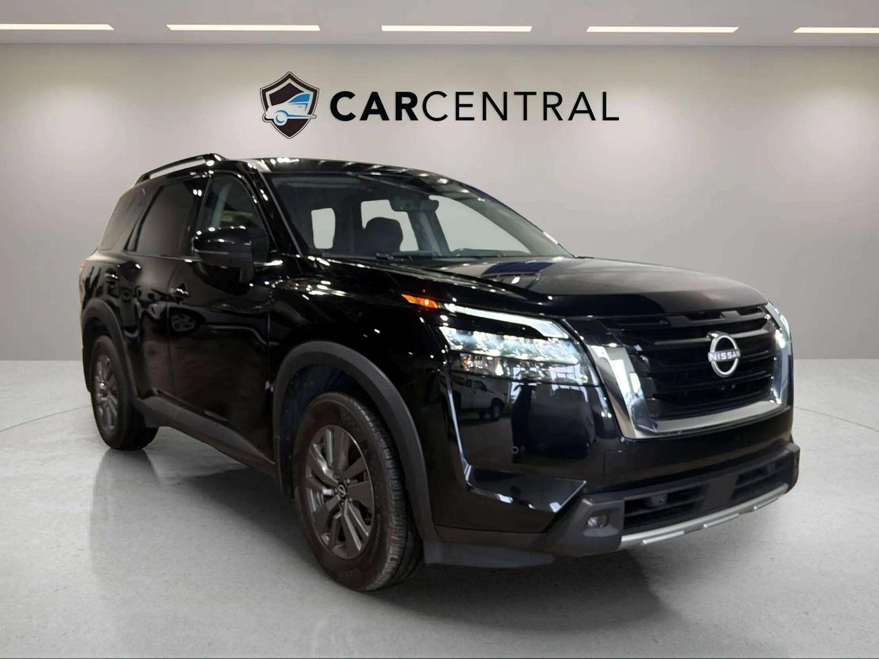2024 Nissan Pathfinder SV | CLEAN CARFAX | AWD |  1 OWNER | PRO PILOT Photo