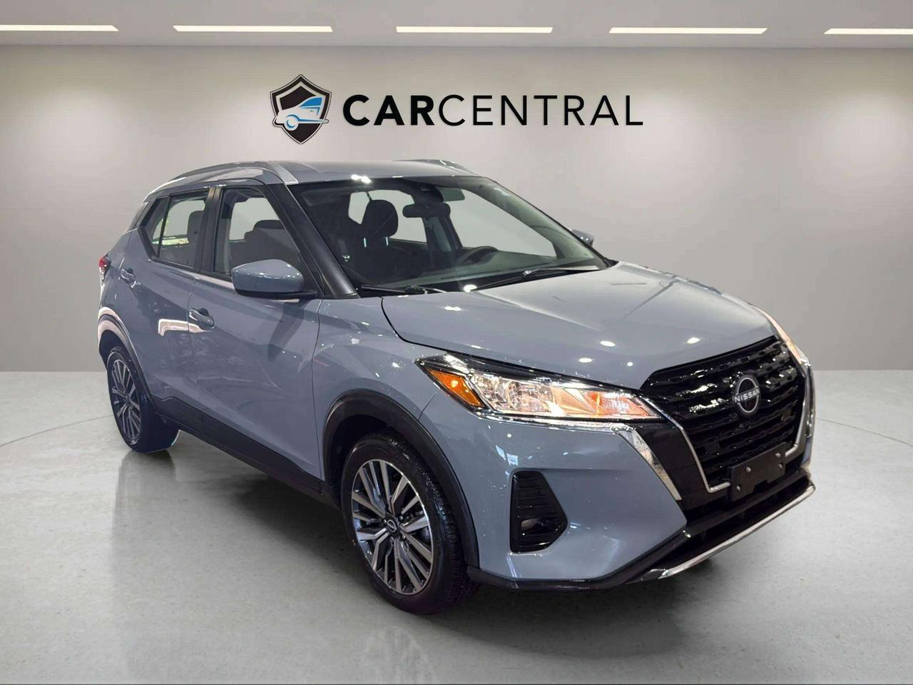 2024 Nissan Kicks SV | CLEAN CARFAX | CARPLAY | HTD SEATS | Photo
