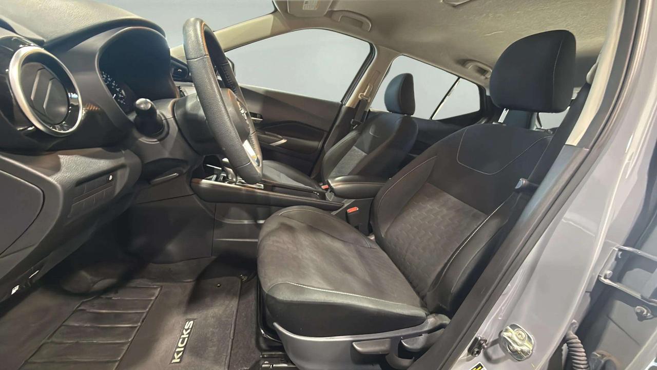 2024 Nissan Kicks SV | CLEAN CARFAX | CARPLAY | HTD SEATS | Photo