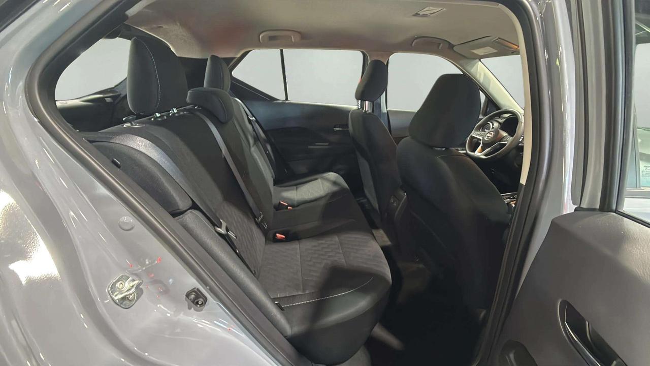 2024 Nissan Kicks SV | CLEAN CARFAX | CARPLAY | HTD SEATS | Photo
