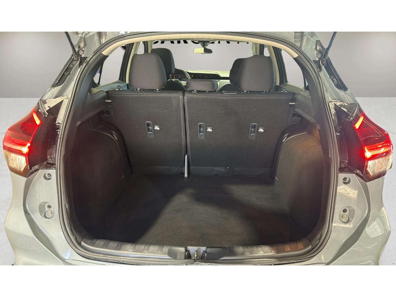 2024 Nissan Kicks SV | CLEAN CARFAX | CARPLAY | HTD SEATS | Photo