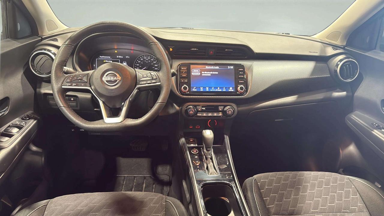 2024 Nissan Kicks SV | CLEAN CARFAX | CARPLAY | HTD SEATS | Photo