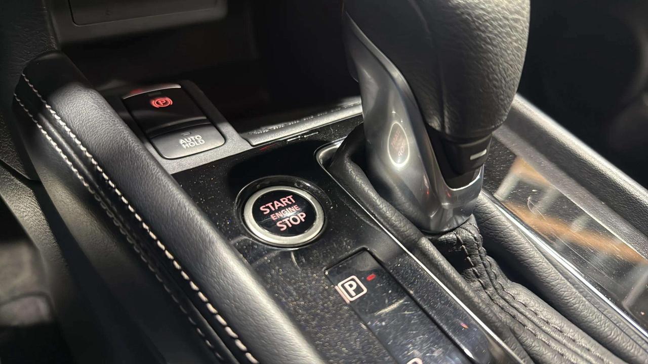 2024 Nissan Kicks SV | CLEAN CARFAX | CARPLAY | HTD SEATS | Photo