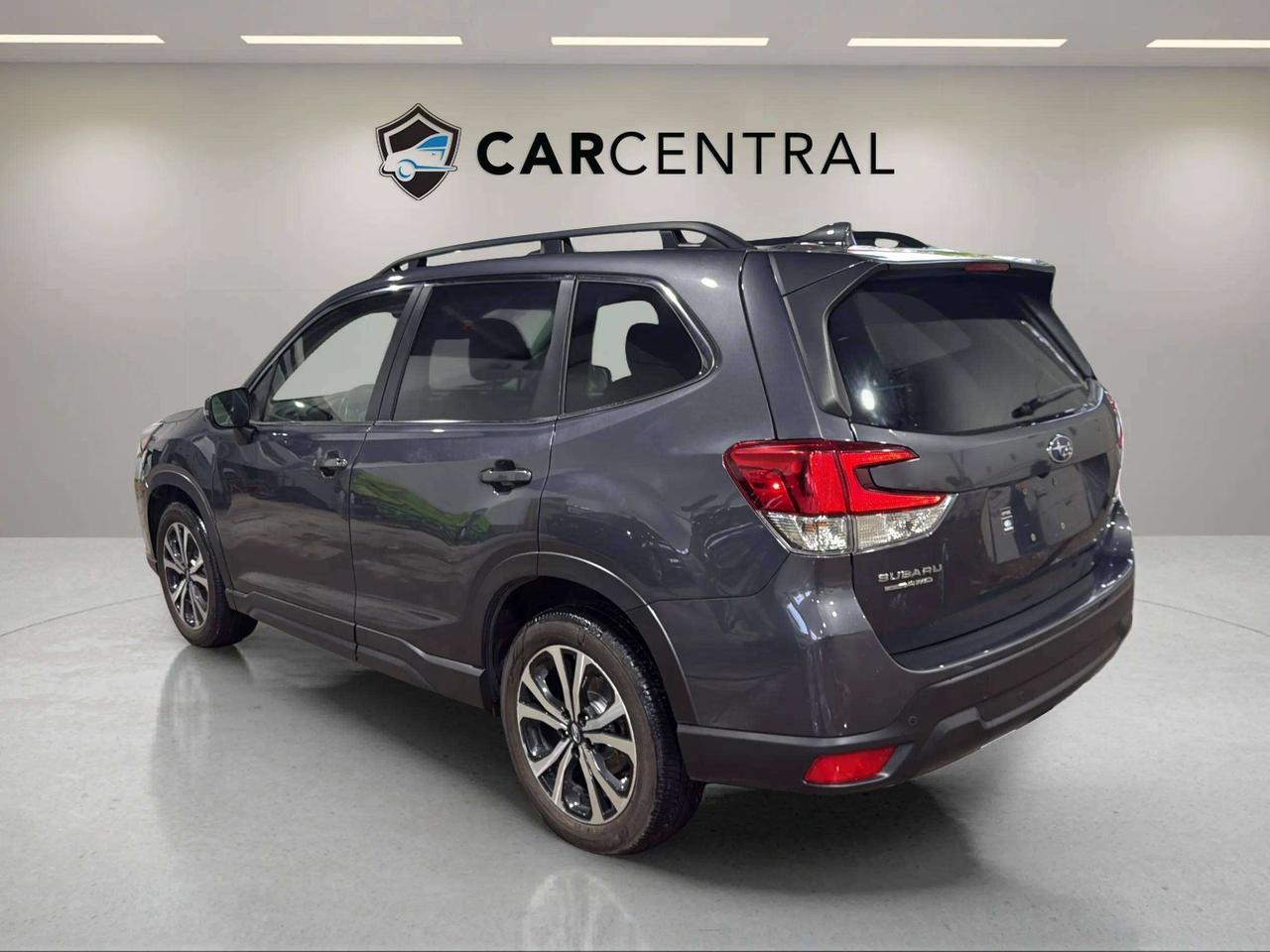 2023 Subaru Forester LIMITED| AWD| SUNROOF| NAVI| LEATHER| CARPLAY Photo