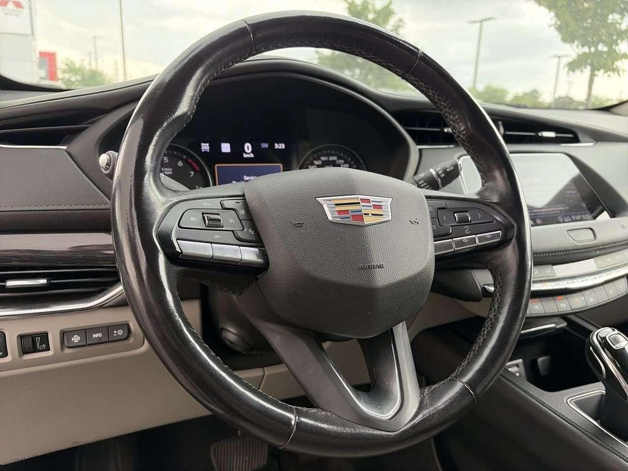 2020 Cadillac XT4 Premium Luxury AWD NEW BRAKES & TIRES| TWIN-CLUTCH | DUAL CLIMATE CONTROL Photo