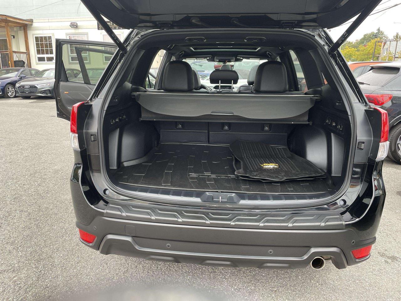 2025 Subaru Forester Wilderness WILDERNESS!!  LIKE NEW, 182 HORSES, ALL WEATHER SURFACES, ROOF, BK. CAM, ALLOYS Photo