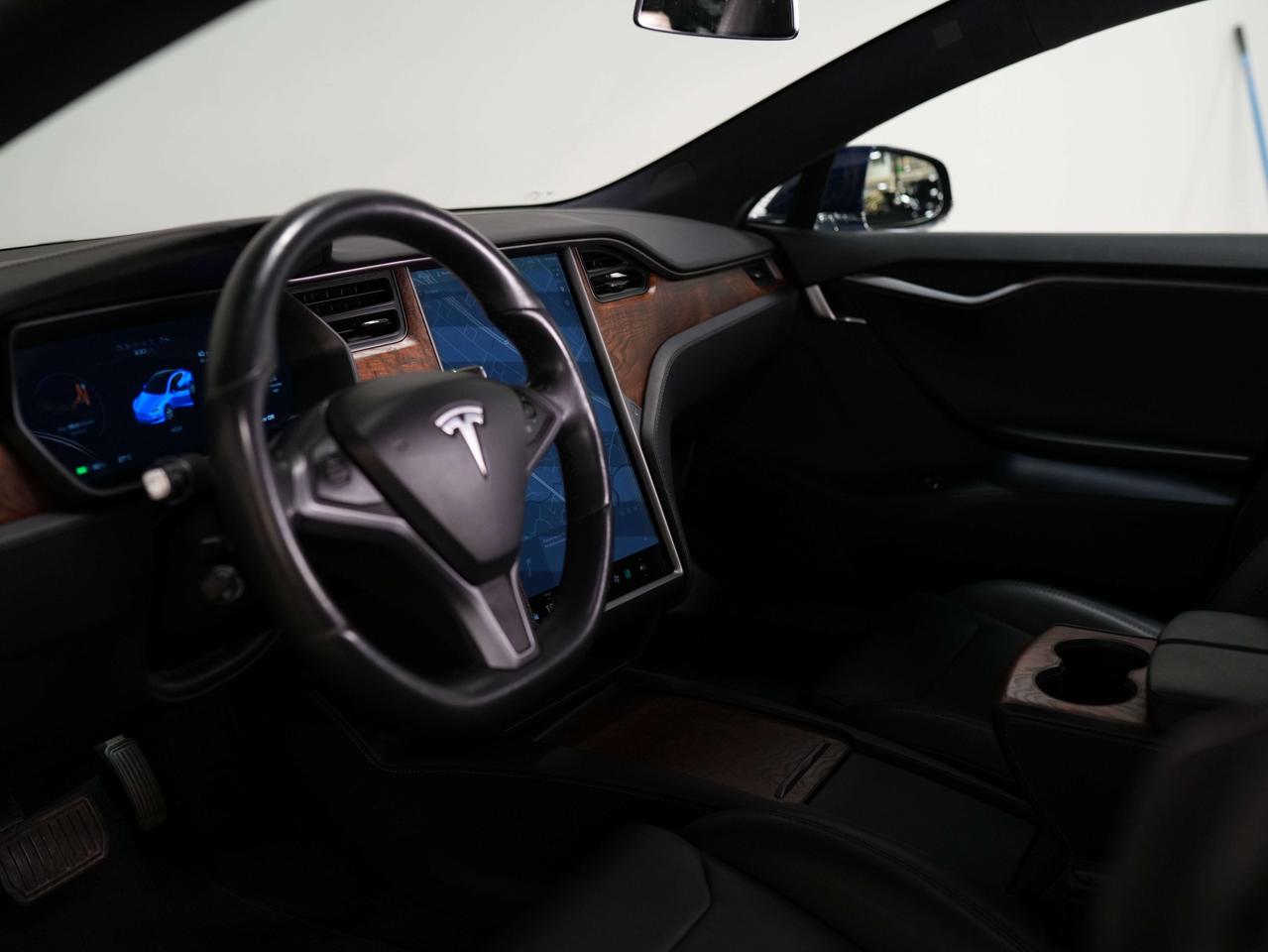 2018 Tesla Model S 100D | WOOD TRIM Photo