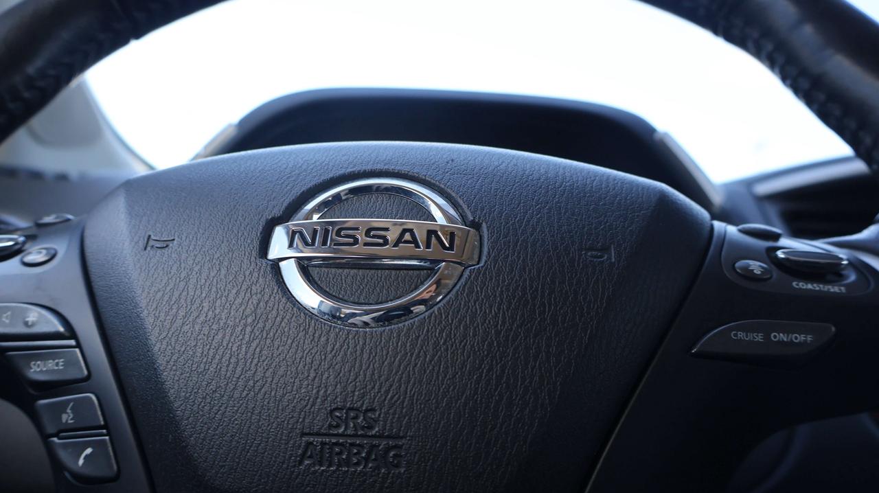 2020 Nissan Pathfinder Platinum | Moonroof Photo