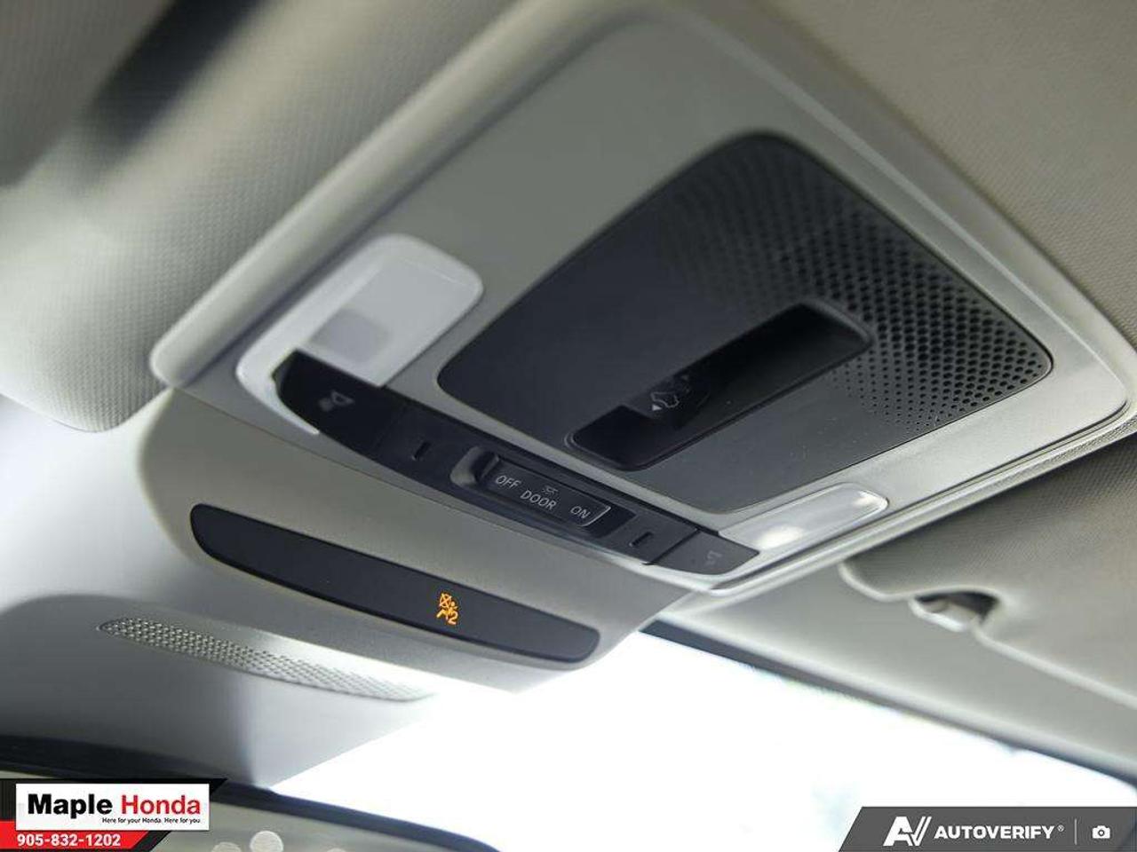 2025 Honda HR-V Leather Seats| Sunroof| Heated Seats| Blind Spot Photo