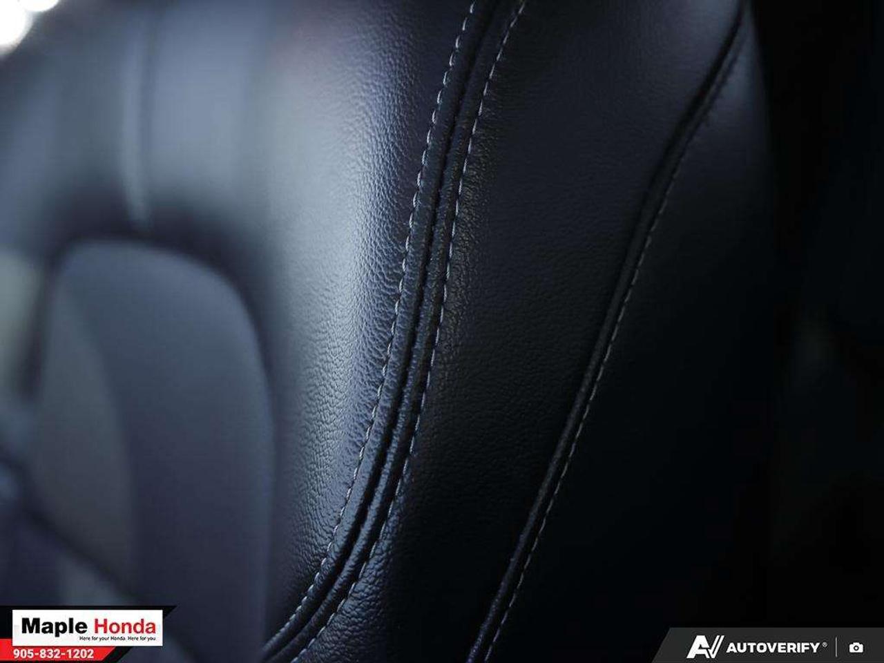 2025 Honda HR-V Leather Seats| Sunroof| Heated Seats| Blind Spot Photo