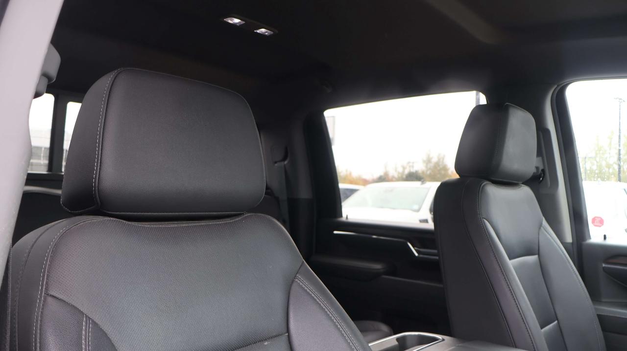 2024 GMC Sierra 2500 HD SLT | Heated Mirrors | Tow Hitch Photo