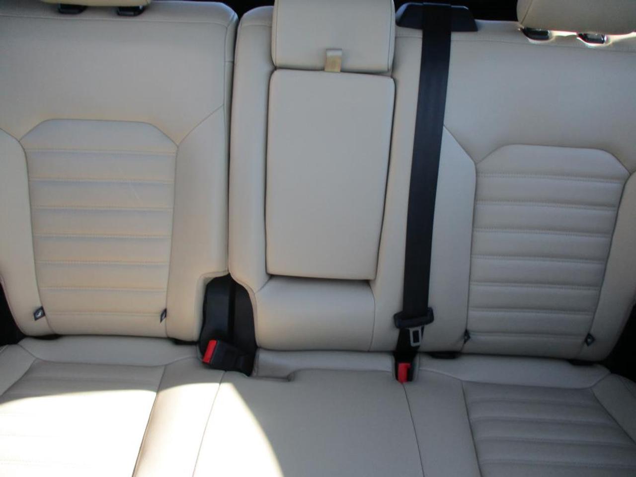 2017 Ford Edge SEL AWD Photo