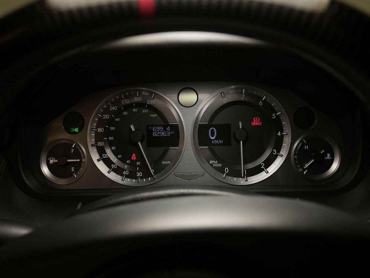 2010 Aston Martin Vantage MANUAL | MATTE | NAV Photo