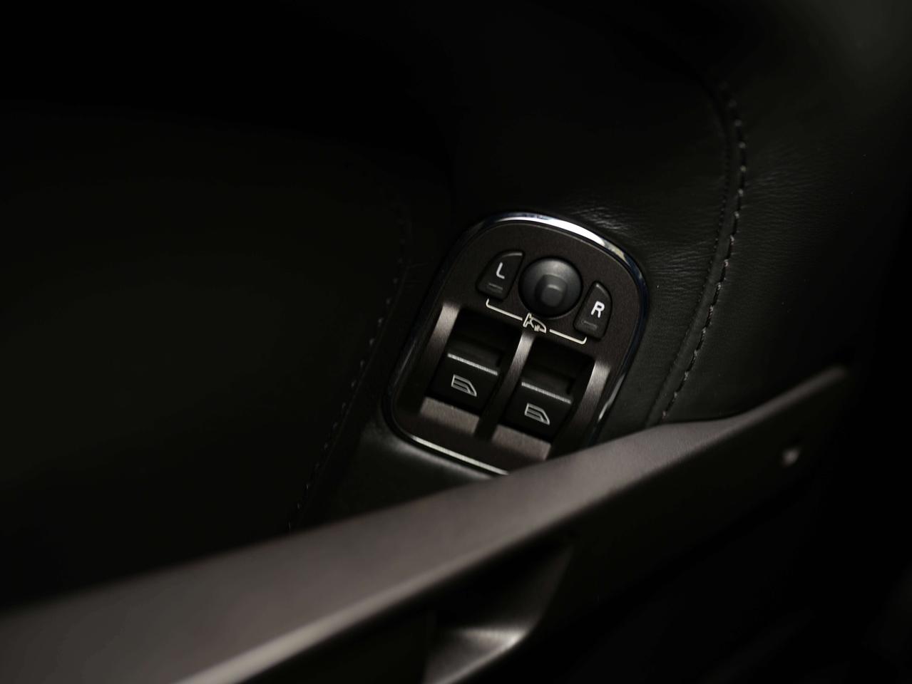 2010 Aston Martin Vantage MANUAL | MATTE | NAV Photo