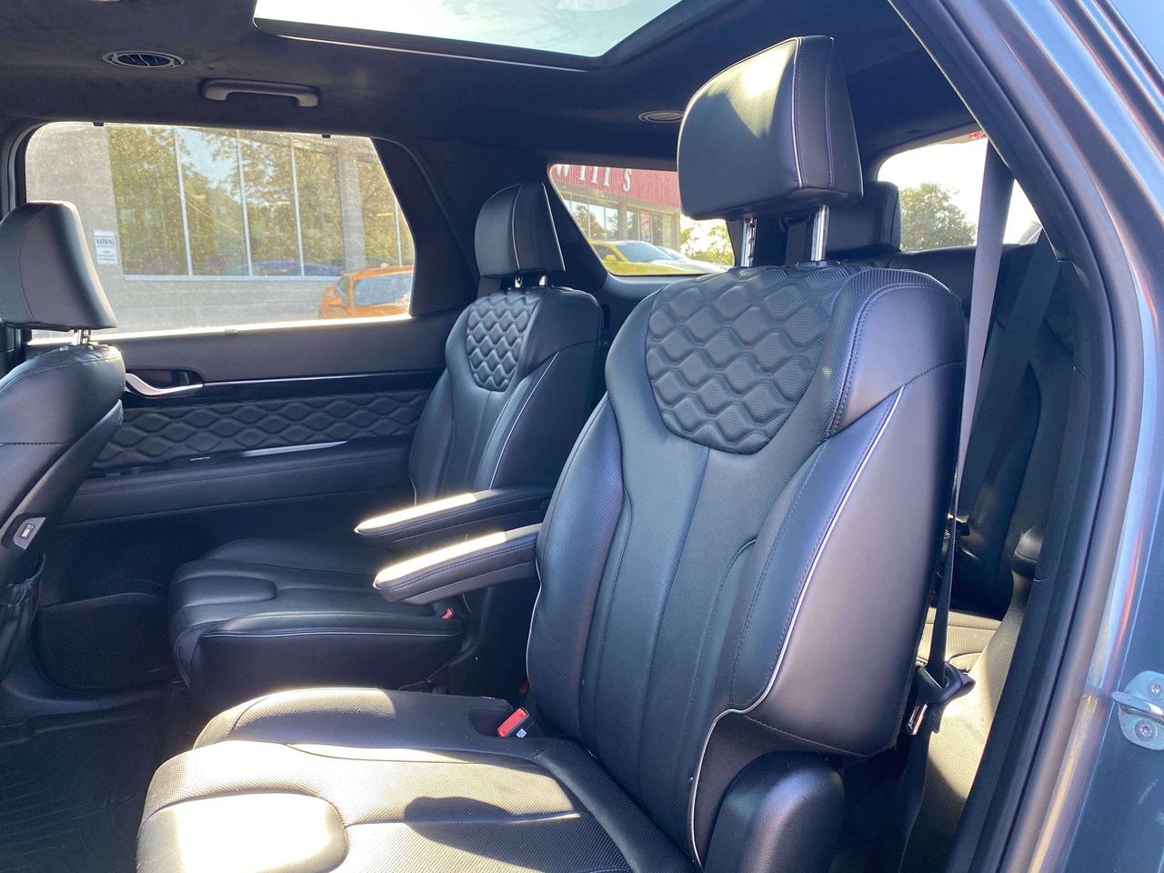 2021 Hyundai PALISADE CALLIGRAPHY, SUNROOF, CLEAN CARFAX, REMOTE START! - Photo #19