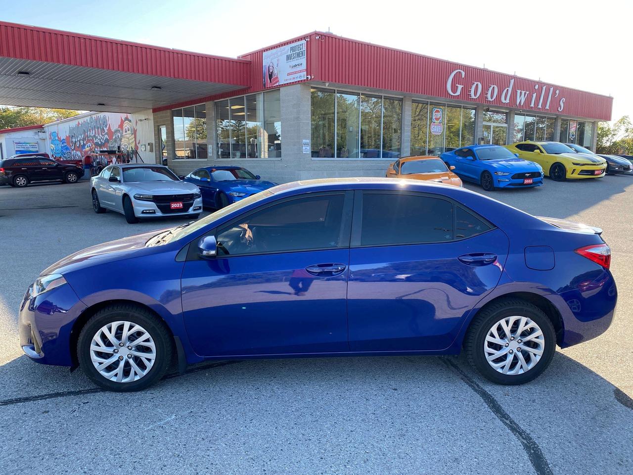 2016 Toyota Corolla S, AUTO, HEATED LEATHER, SUNROOF, BACK UP CAMERA! Photo