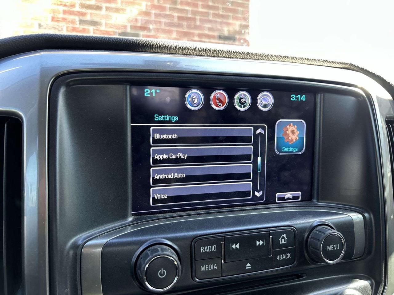 2018 Chevrolet Silverado 1500 LT 4X4 | CREW | Z71 | 5.3L V8 | HTD SEATS |CARPLAY Photo