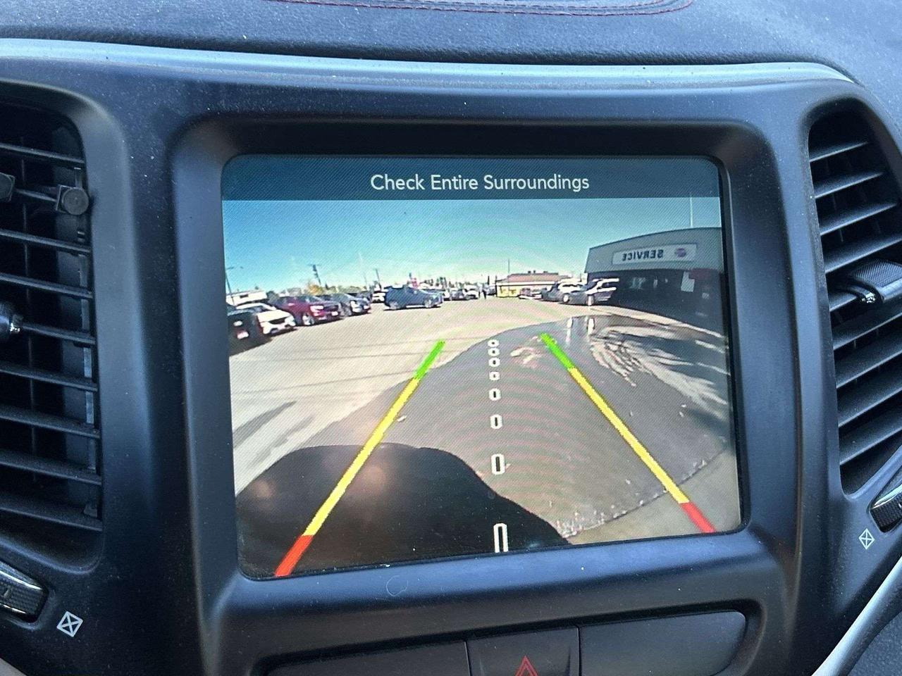 2017 Jeep Cherokee TRAILHAWK 4X4 | 3.2L V6 |HTD LEATHER |REMOTE START Photo