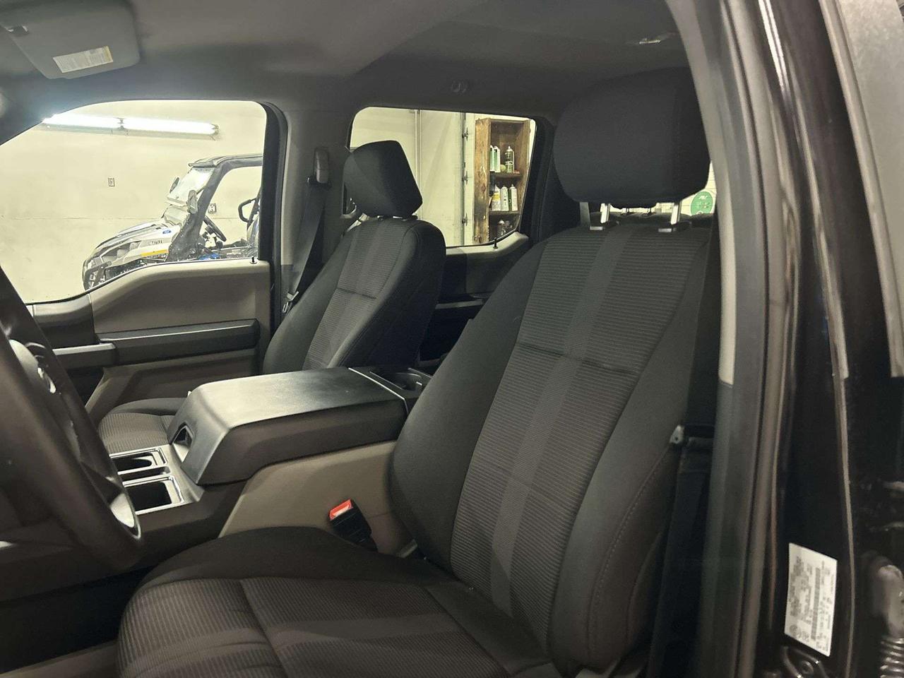 2020 Ford F-150 STX 4X4 | LOW KMS! | CREW | CARPLAY | TOW PKG Photo1
