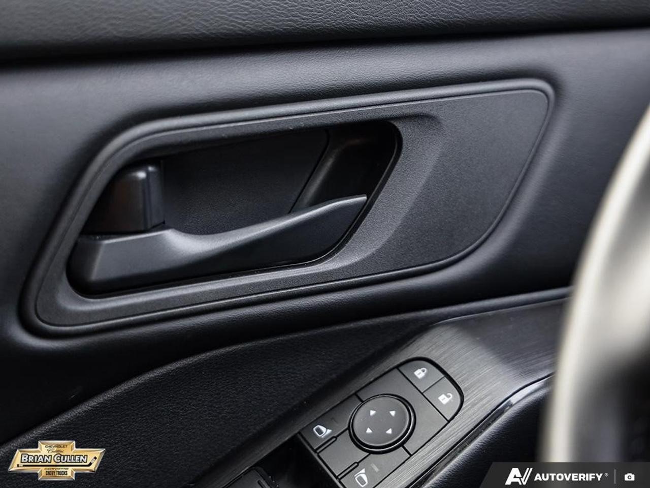 2025 Nissan Rogue S AWD S Photo