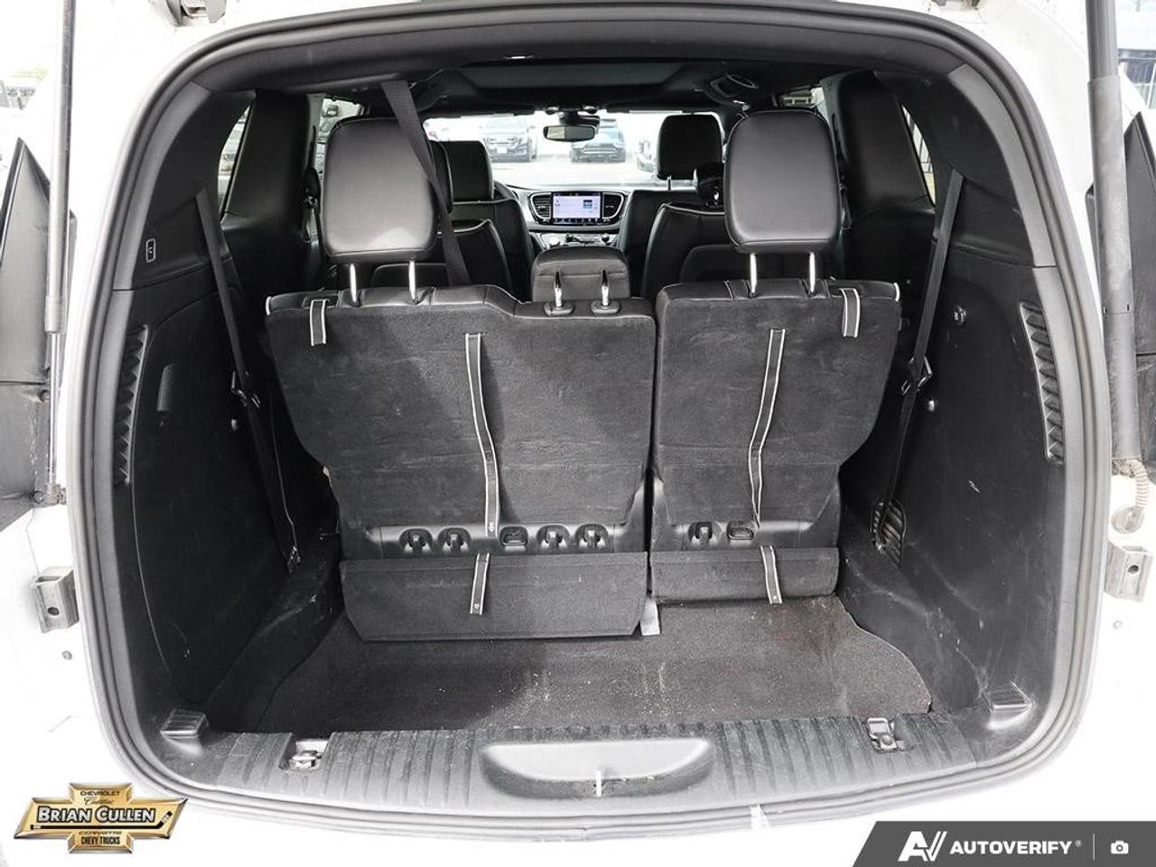 2025 Chrysler Pacifica Limited Limited FWD Photo