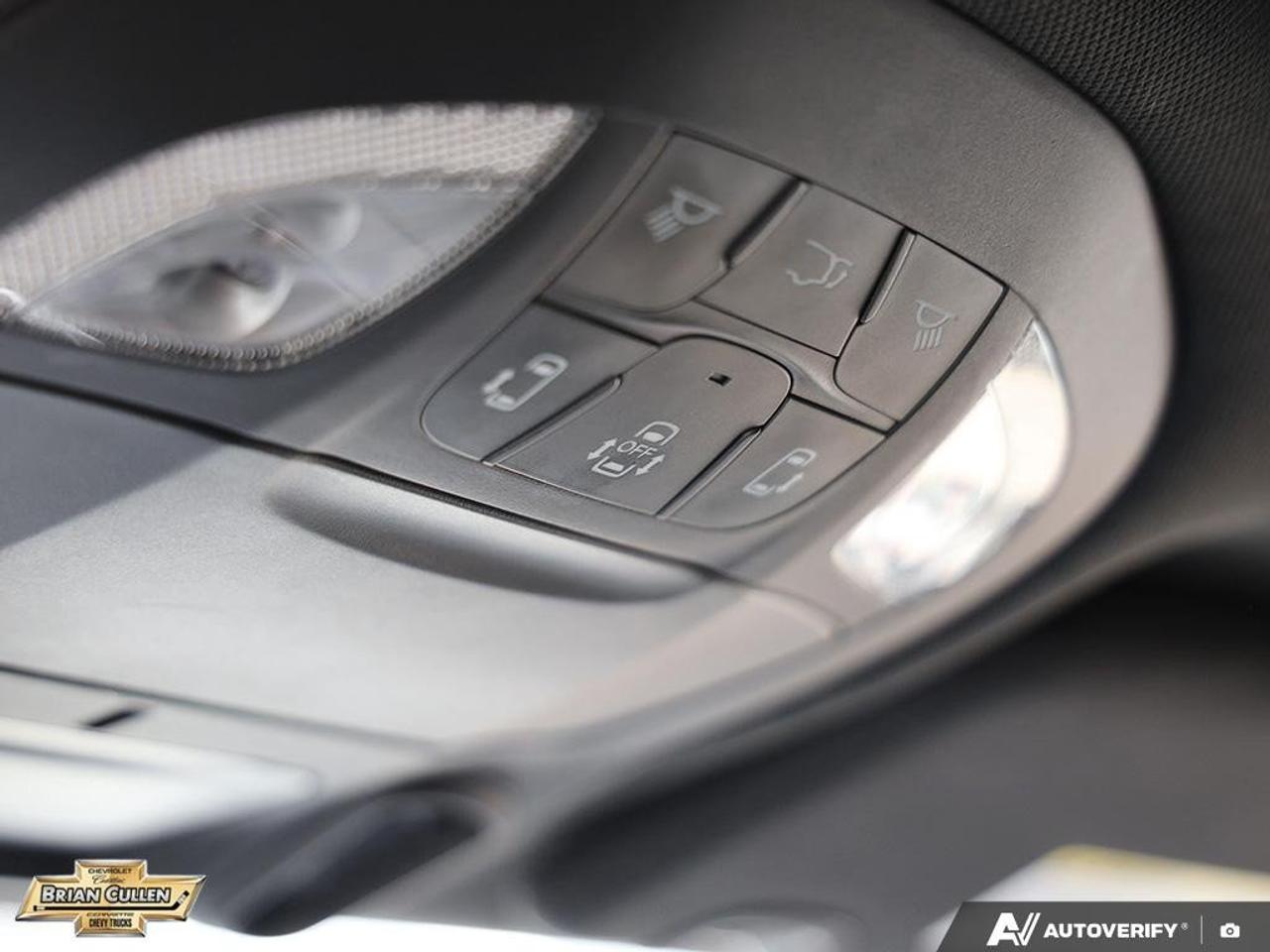 2025 Chrysler Pacifica Limited Limited FWD Photo