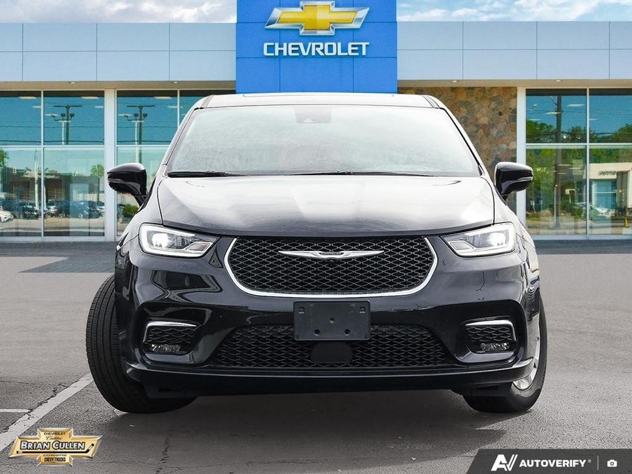 2026 Chrysler Pacifica Limited Limited FWD Photo5