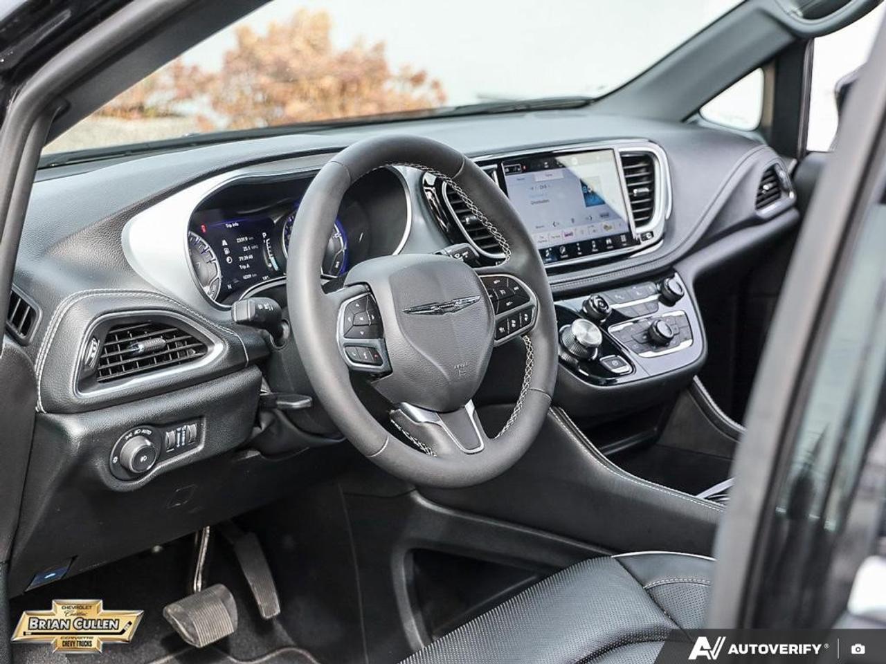 2026 Chrysler Pacifica Limited Limited FWD Photo