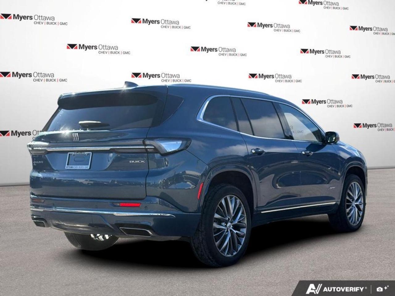2025 Buick Enclave Avenir  - HUD -  Sunroof -  Cooled Seats Photo4