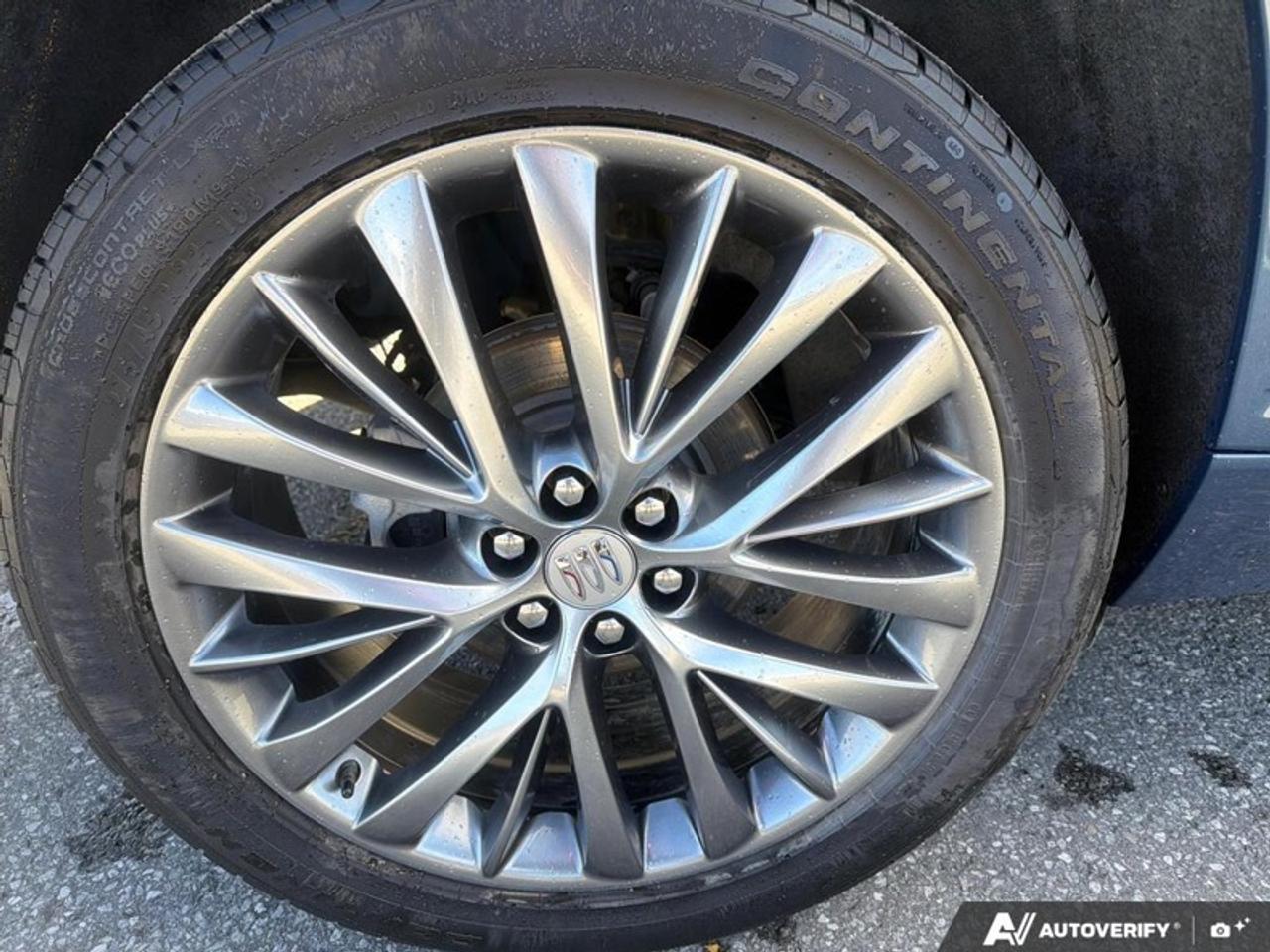 2025 Buick Enclave Avenir  - HUD -  Sunroof -  Cooled Seats Photo